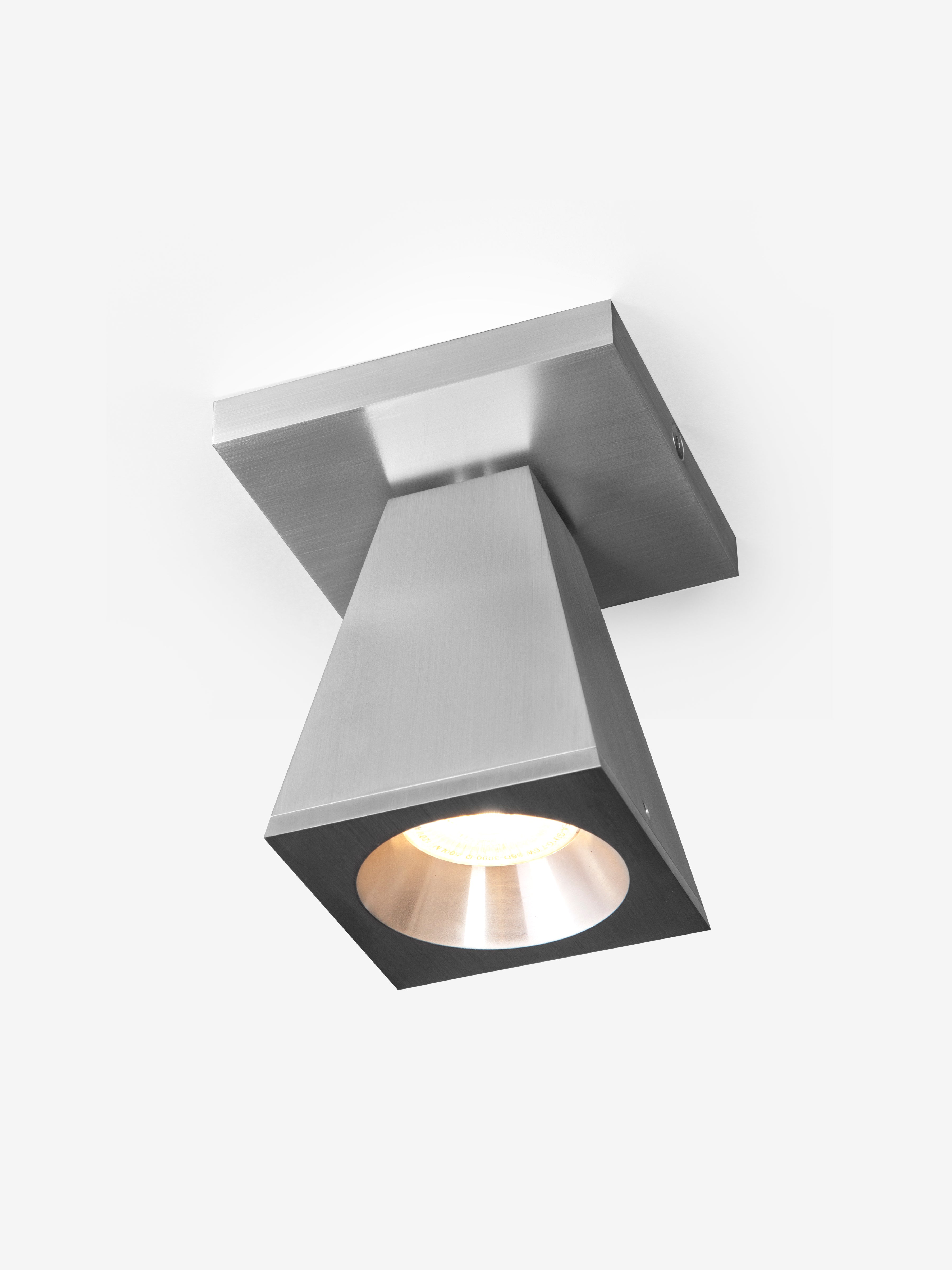 Perry / Flush Mount / Brushed Aluminum