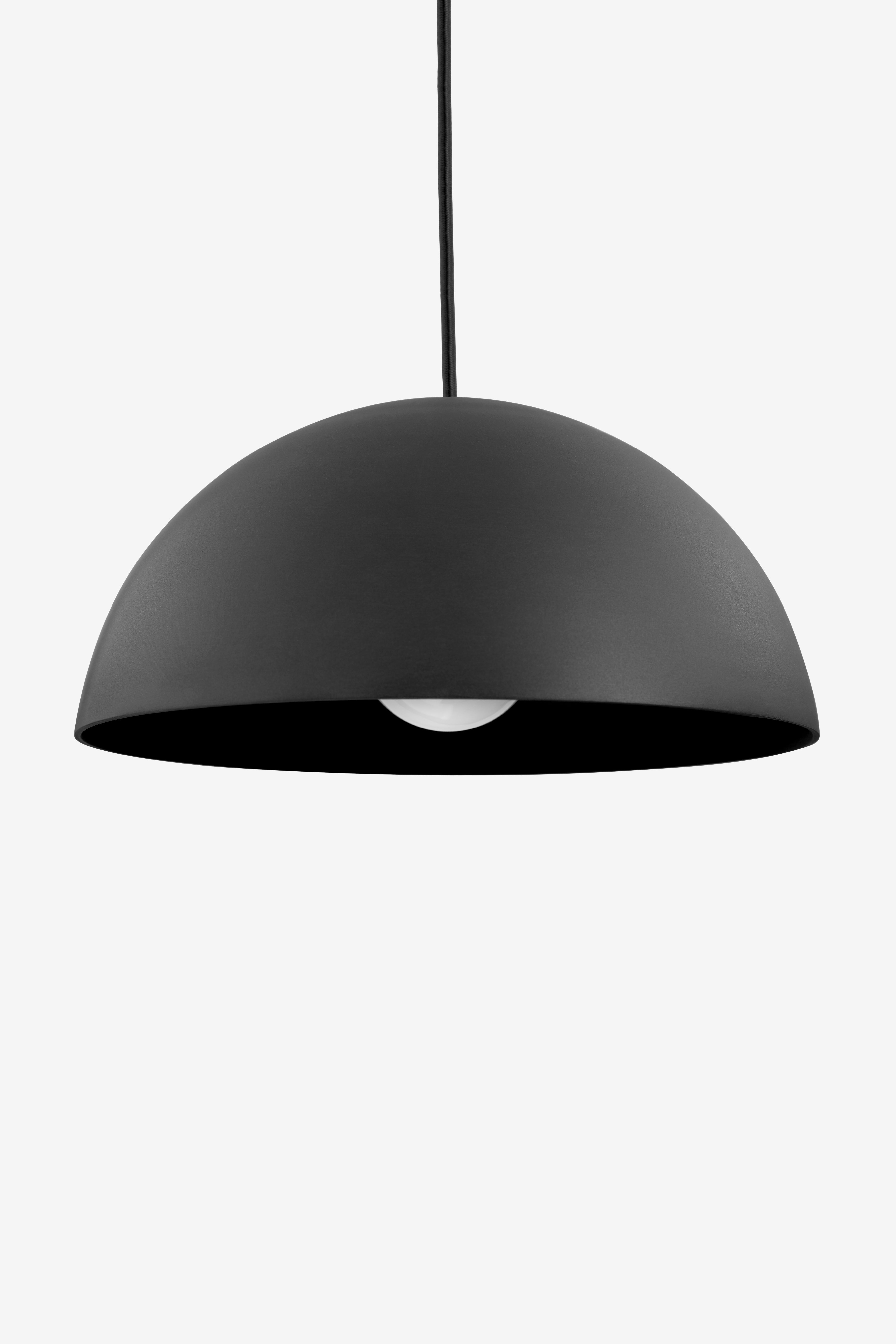 Menlo / Pendant / Black