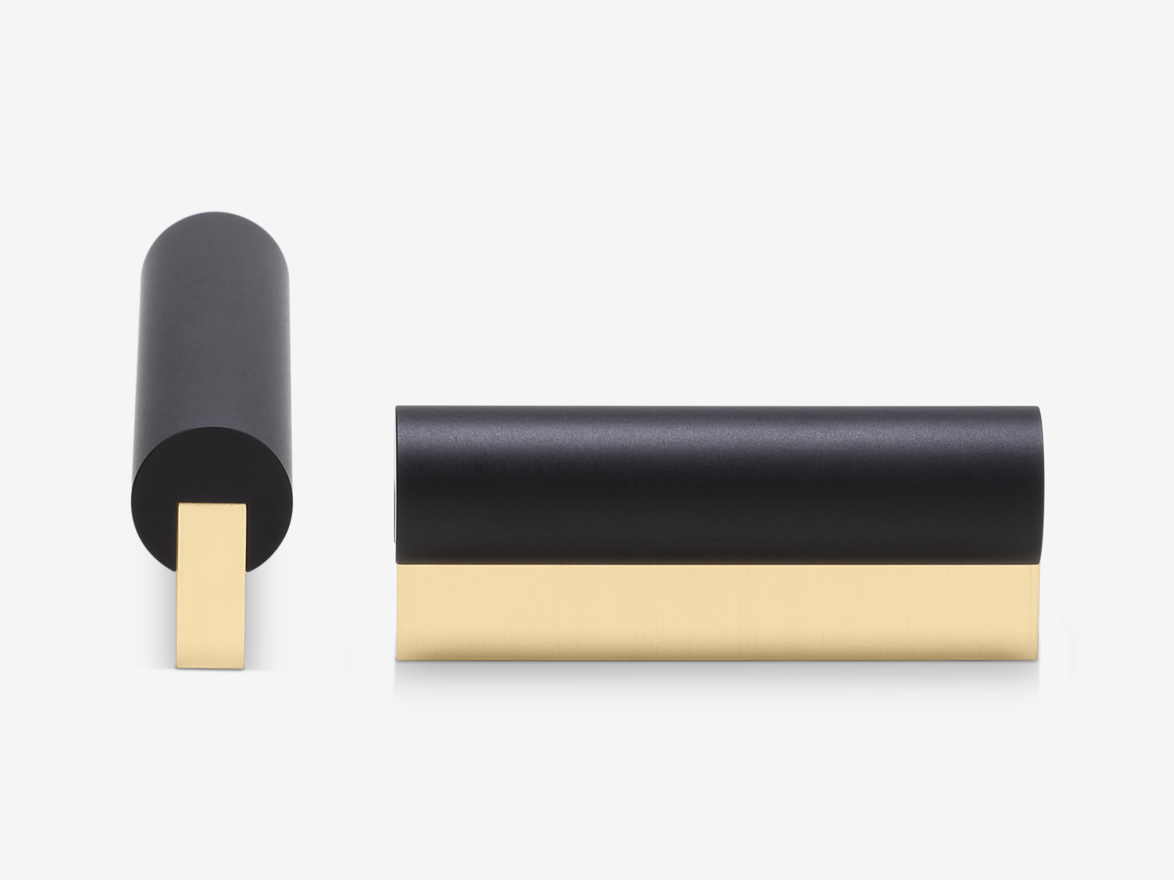 Cass / Pull / Black On Brass