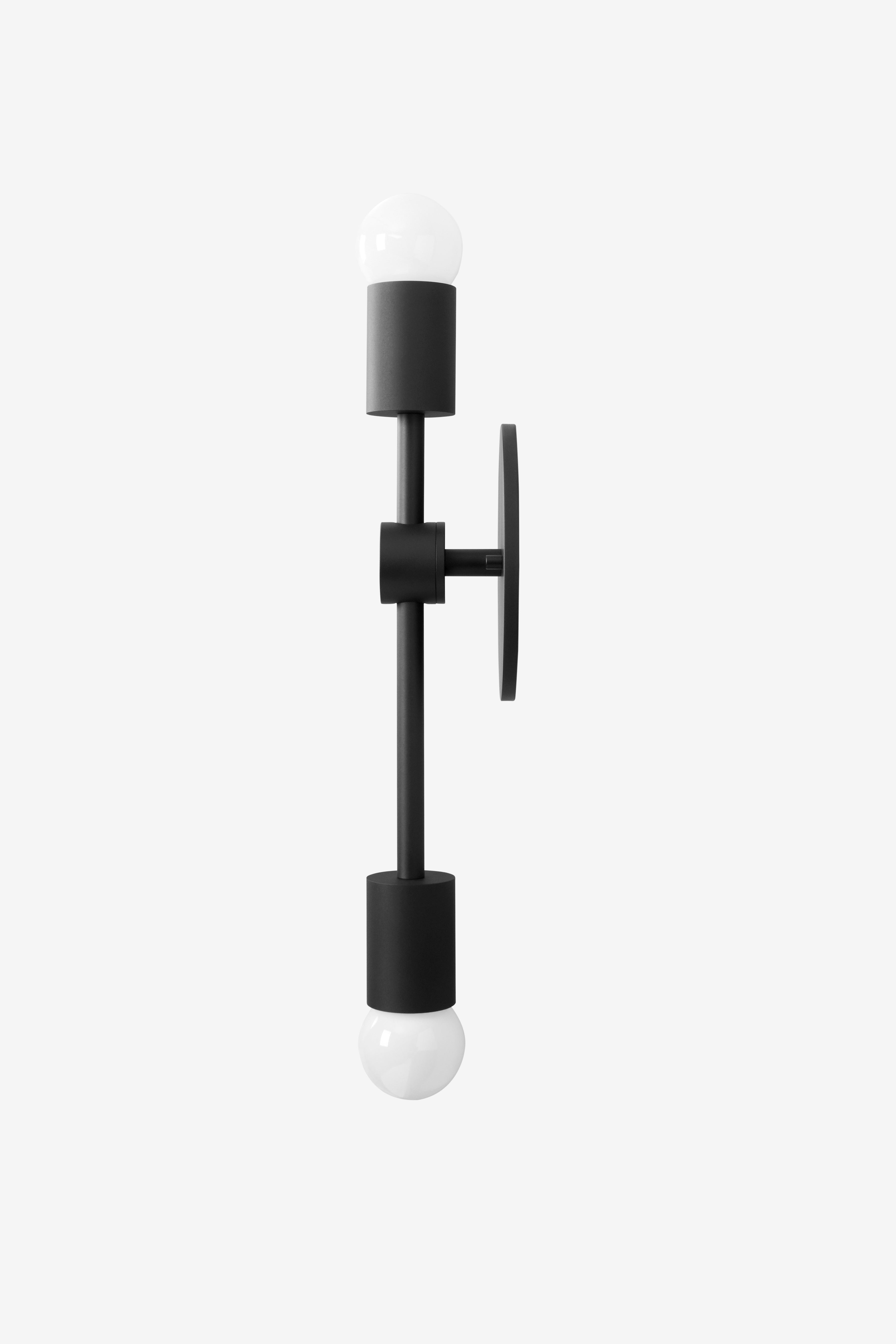 Novato QS / Sconce / Black