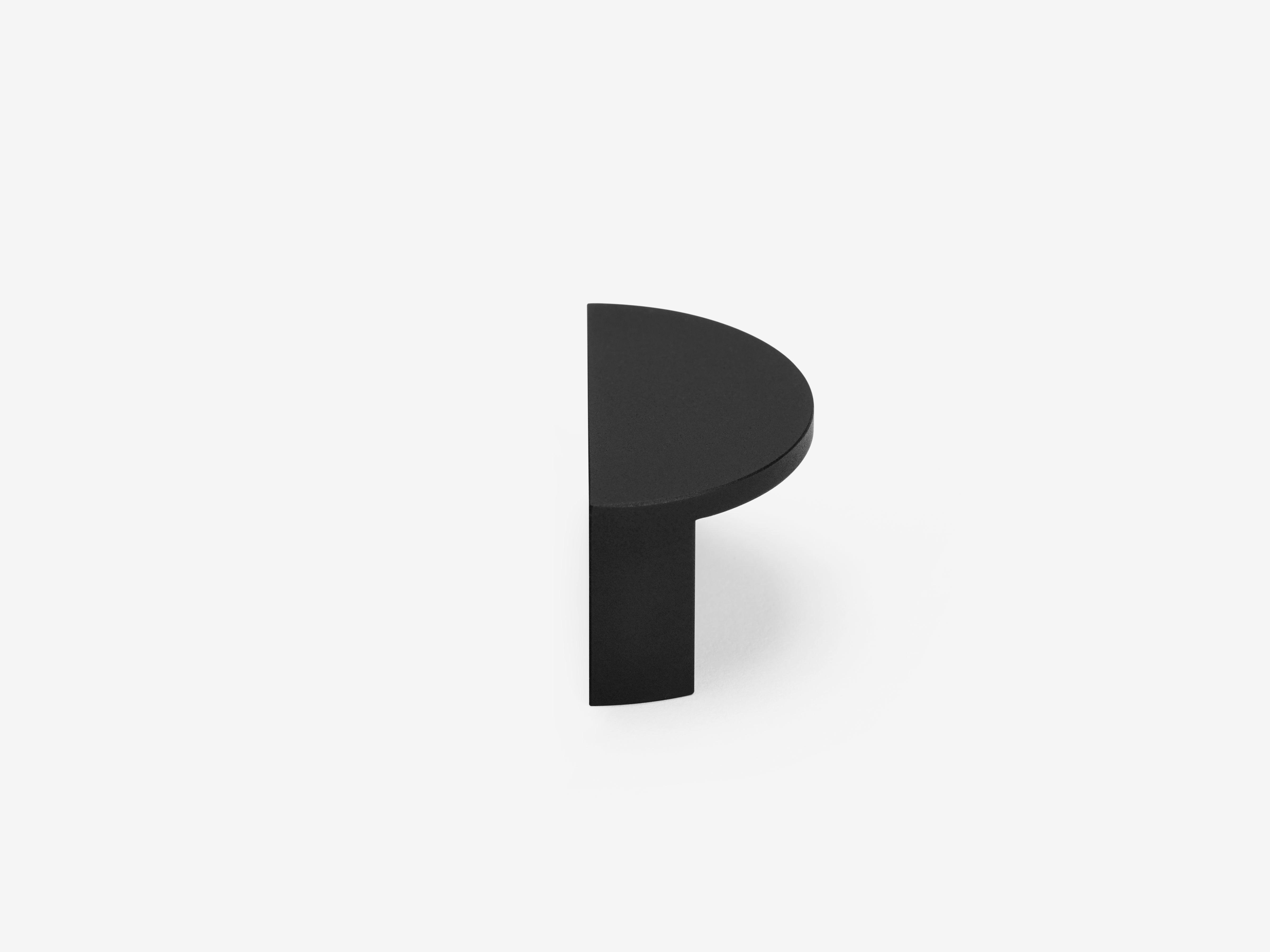 Half Moon Mini / Pull / Black