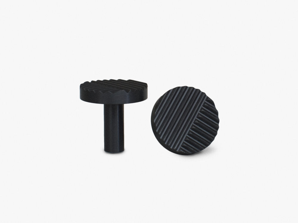 Linn / Knob / Black